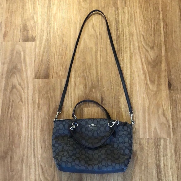 Signature Canvas Black Coach Purse - Picture 6 of 12